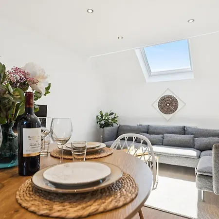 Leben Homes 3 Schlafzimmer Nahe Ulm Und Legoland Langenau