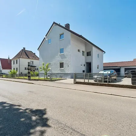 Leben Homes 3 Schlafzimmer Nahe Ulm Und Legoland Appartement Langenau